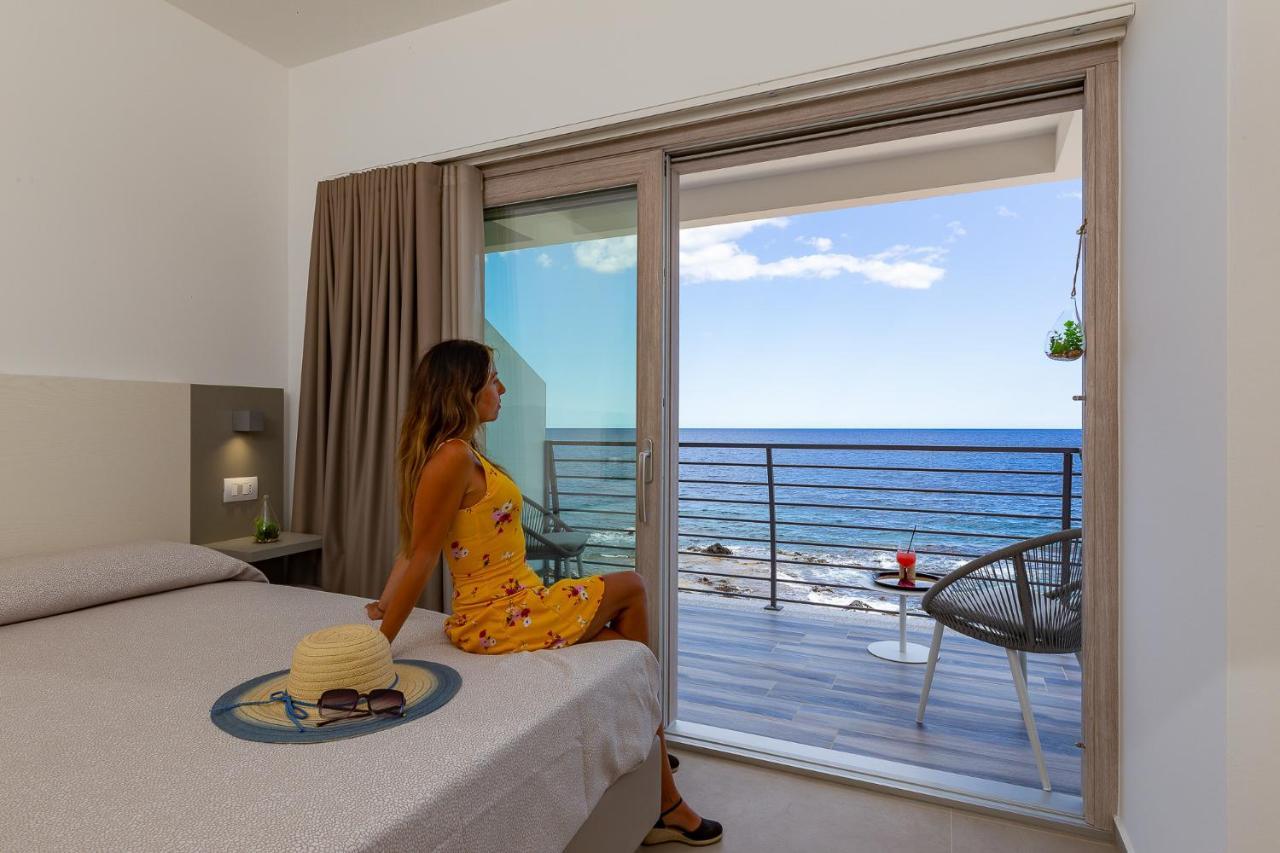 Hotel Caramare Кала-Гононе Экстерьер фото