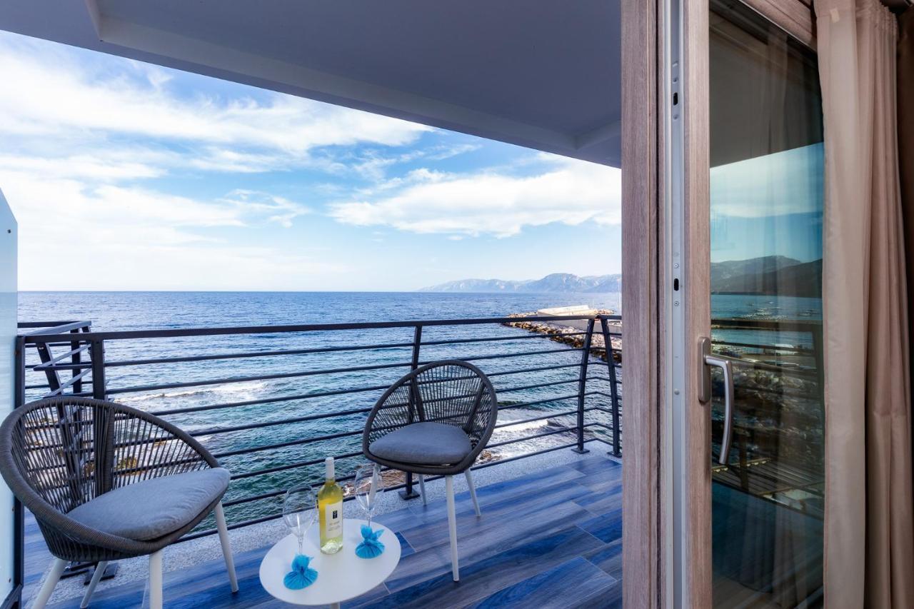 Hotel Caramare Кала-Гононе Экстерьер фото